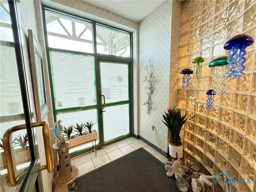 1725 Western Avenue C, Findlay, Ohio 45840, ,Commercial Sale,For Sale,Western,6132658