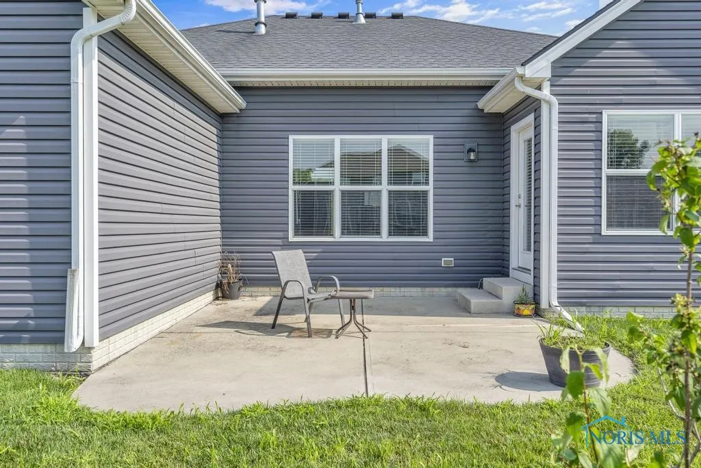 7653 Indian Town Road, Maumee, Ohio 43537, 3 Bedrooms Bedrooms, 7 Rooms Rooms,2 BathroomsBathrooms,Residential,For Sale,Indian Town,6132691