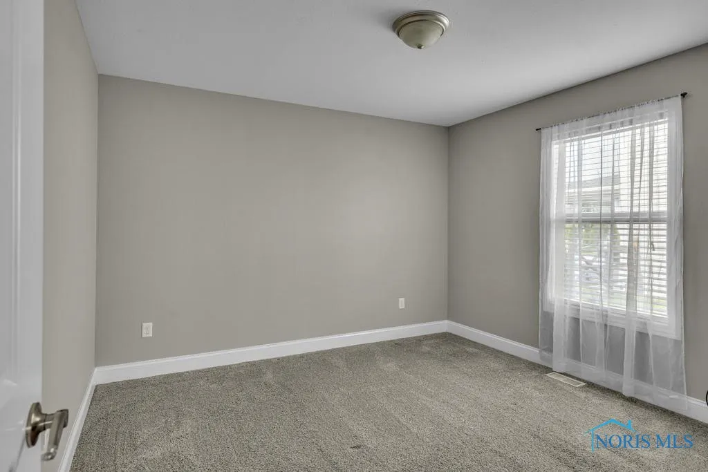 7653 Indian Town Road, Maumee, Ohio 43537, 3 Bedrooms Bedrooms, 7 Rooms Rooms,2 BathroomsBathrooms,Residential,For Sale,Indian Town,6132691
