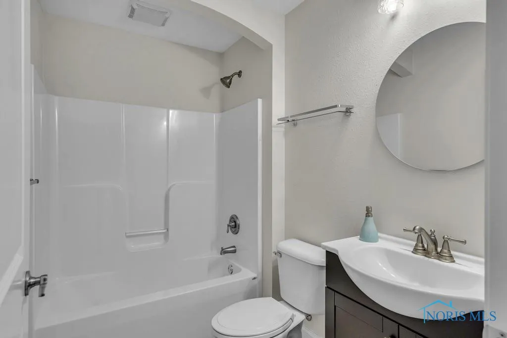 7653 Indian Town Road, Maumee, Ohio 43537, 3 Bedrooms Bedrooms, 7 Rooms Rooms,2 BathroomsBathrooms,Residential,For Sale,Indian Town,6132691