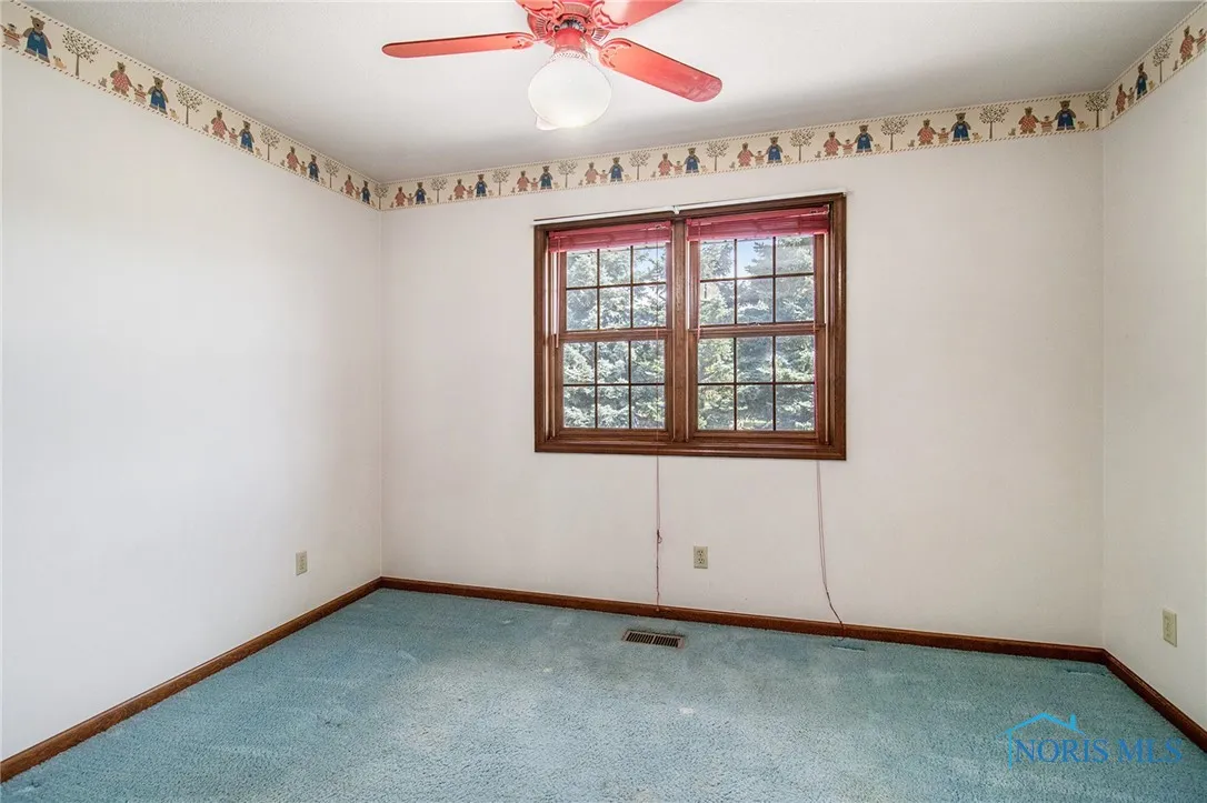 200 Burke Street, Archbold, Ohio 43502, 3 Bedrooms Bedrooms, 7 Rooms Rooms,3 BathroomsBathrooms,Residential,For Sale,Burke,6132716