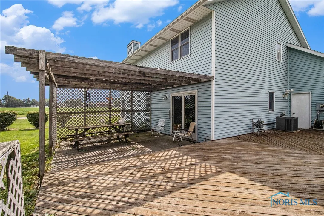 200 Burke Street, Archbold, Ohio 43502, 3 Bedrooms Bedrooms, 7 Rooms Rooms,3 BathroomsBathrooms,Residential,For Sale,Burke,6132716