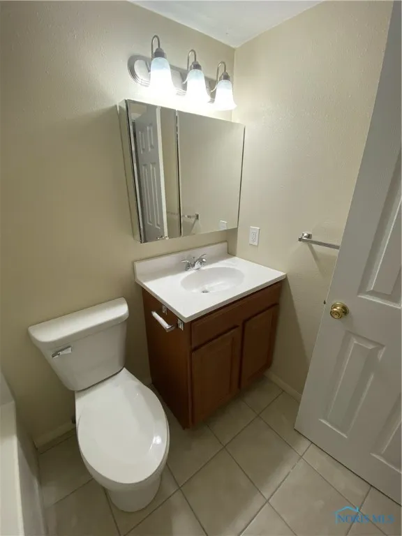 3414 Dorr Street, Toledo, Ohio 43607, 4 Rooms Rooms,2 BathroomsBathrooms,Residential Lease,For Rent,Dorr,6132753