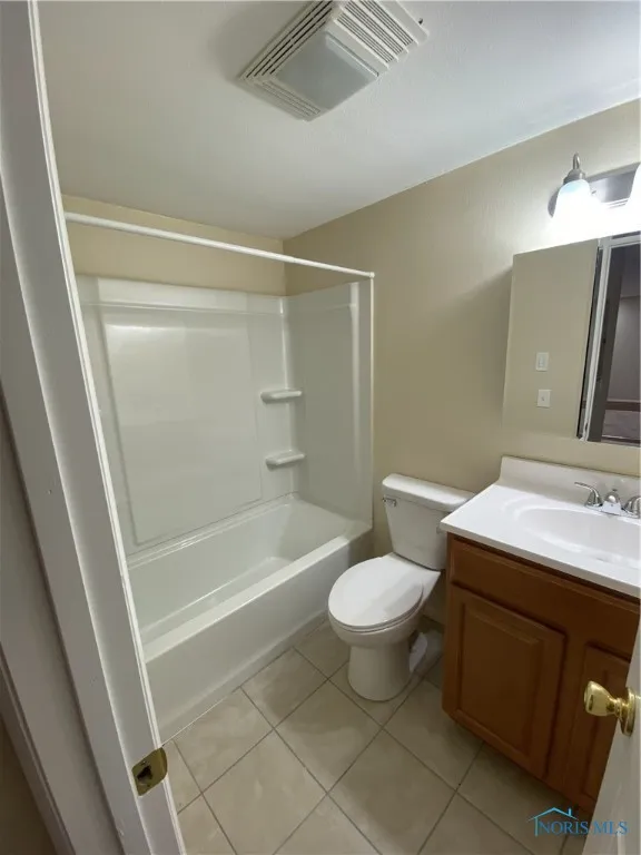 3414 Dorr Street, Toledo, Ohio 43607, 4 Rooms Rooms,2 BathroomsBathrooms,Residential Lease,For Rent,Dorr,6132753