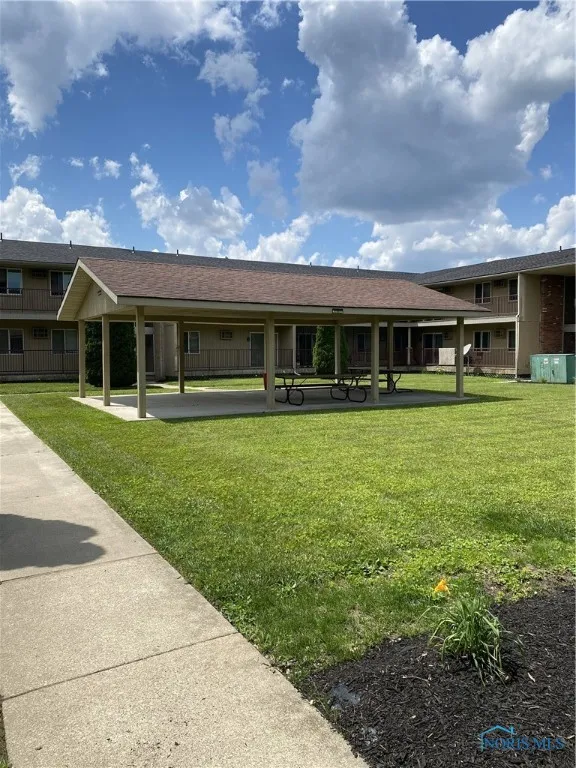 3414 Dorr Street, Toledo, Ohio 43607, 4 Rooms Rooms,2 BathroomsBathrooms,Residential Lease,For Rent,Dorr,6132753