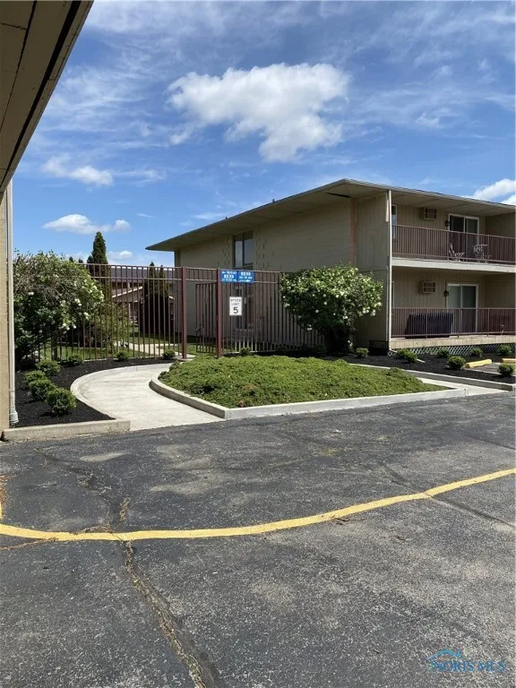 3414 Dorr Street, Toledo, Ohio 43607, 4 Rooms Rooms,2 BathroomsBathrooms,Residential Lease,For Rent,Dorr,6132753