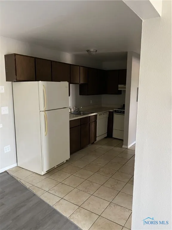 3414 Dorr Street, Toledo, Ohio 43607, 4 Rooms Rooms,2 BathroomsBathrooms,Residential Lease,For Rent,Dorr,6132753