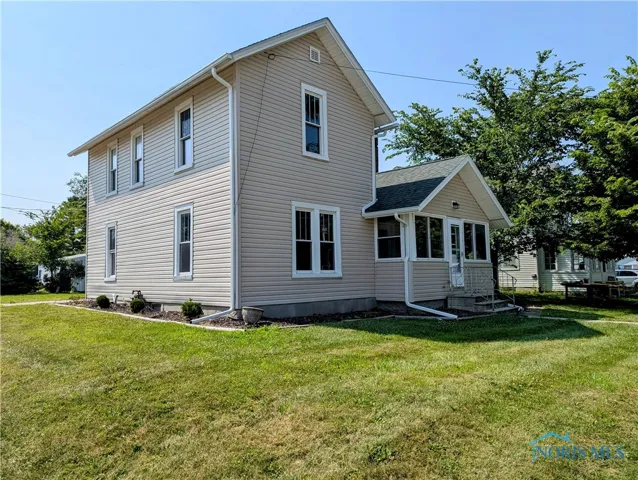 312 S Elm Street, Pioneer, Ohio 43554, 3 Bedrooms Bedrooms, 8 Rooms Rooms,1 BathroomBathrooms,Residential,For Sale,Elm,6132751