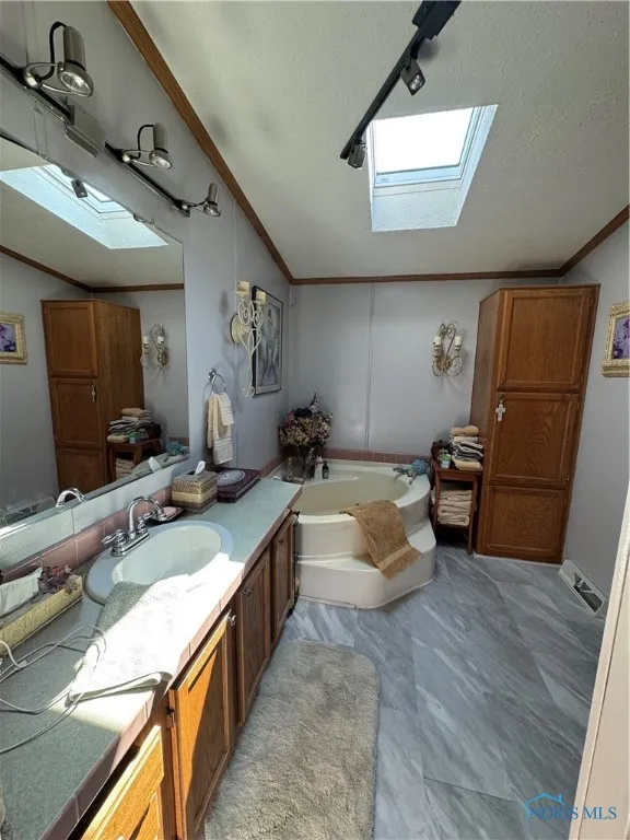 14900 County Road H 69, Wauseon, Ohio 43567, 3 Bedrooms Bedrooms, 8 Rooms Rooms,2 BathroomsBathrooms,Residential,For Sale,County Road H,6132731