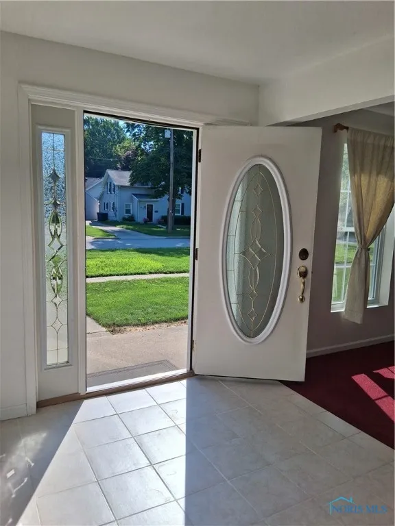 620 Locust Street, Perrysburg, Ohio 43551, 4 Bedrooms Bedrooms, 9 Rooms Rooms,3 BathroomsBathrooms,Residential Lease,For Rent,Locust,6132770