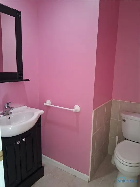 620 Locust Street, Perrysburg, Ohio 43551, 4 Bedrooms Bedrooms, 9 Rooms Rooms,3 BathroomsBathrooms,Residential Lease,For Rent,Locust,6132770