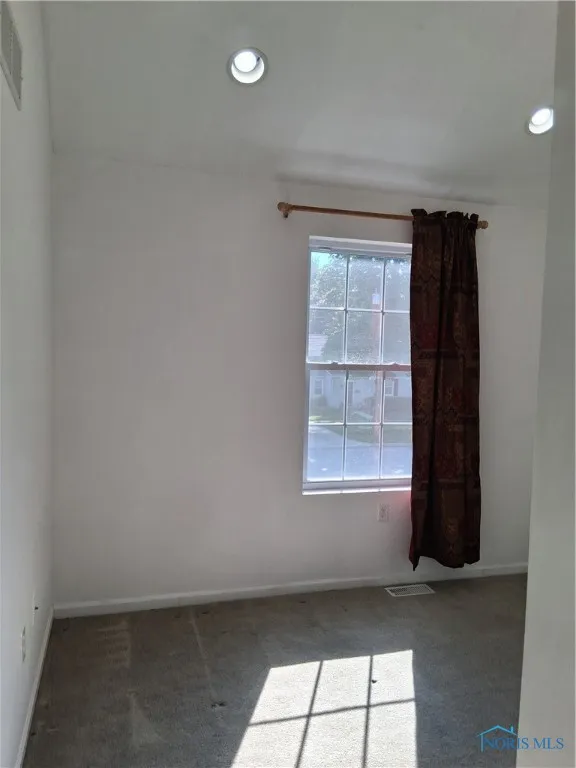 620 Locust Street, Perrysburg, Ohio 43551, 4 Bedrooms Bedrooms, 9 Rooms Rooms,3 BathroomsBathrooms,Residential Lease,For Rent,Locust,6132770