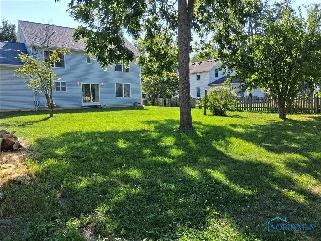 620 Locust Street, Perrysburg, Ohio 43551, 4 Bedrooms Bedrooms, 9 Rooms Rooms,3 BathroomsBathrooms,Residential Lease,For Rent,Locust,6132770