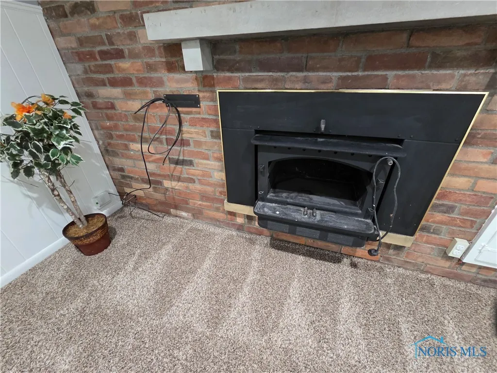 3651 Treelawn Drive, Toledo, Ohio 43614, 3 Bedrooms Bedrooms, 10 Rooms Rooms,2 BathroomsBathrooms,Residential,For Sale,Treelawn,6132697