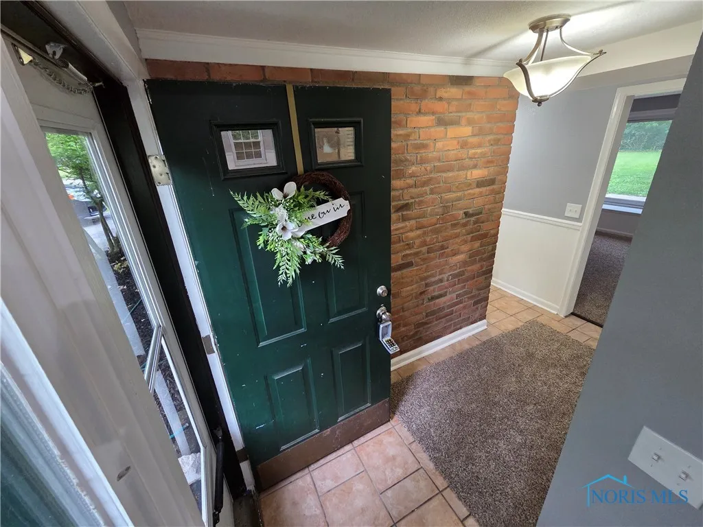 3651 Treelawn Drive, Toledo, Ohio 43614, 3 Bedrooms Bedrooms, 10 Rooms Rooms,2 BathroomsBathrooms,Residential,For Sale,Treelawn,6132697