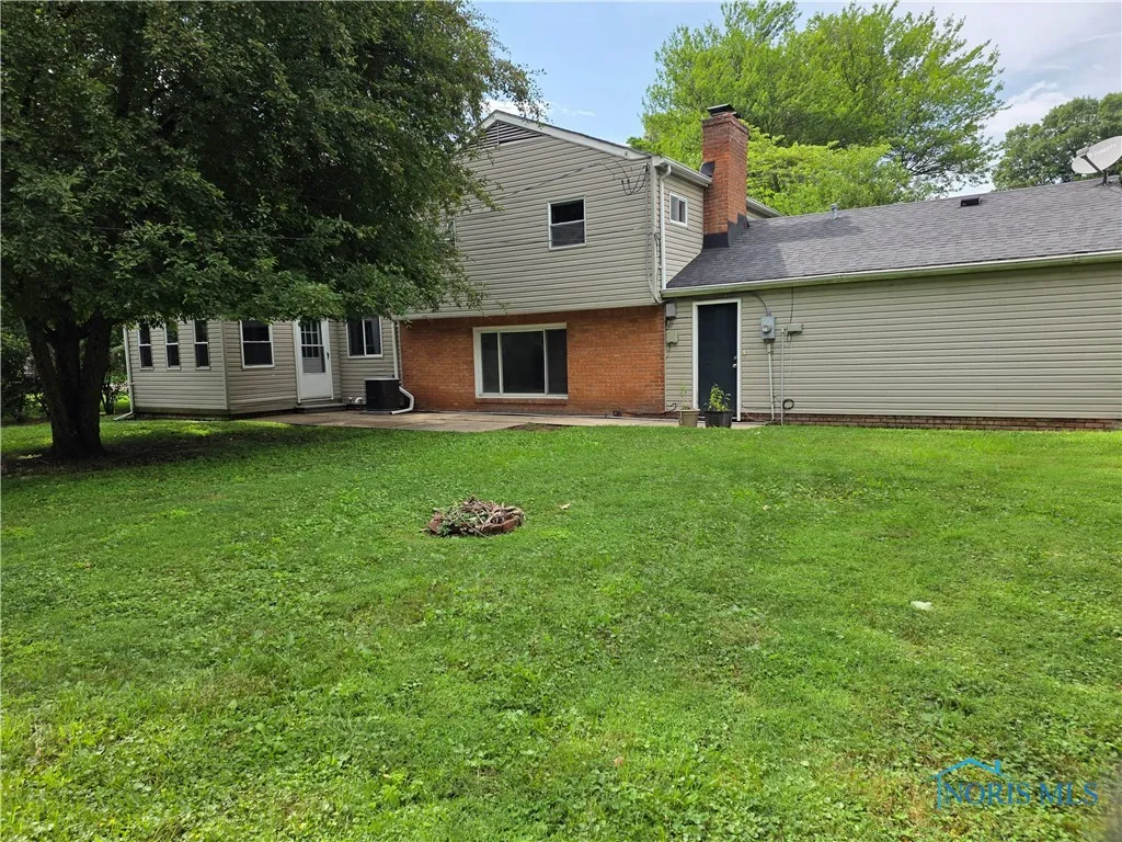 3651 Treelawn Drive, Toledo, Ohio 43614, 3 Bedrooms Bedrooms, 10 Rooms Rooms,2 BathroomsBathrooms,Residential,For Sale,Treelawn,6132697