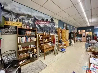 105 N Fayette Street, Fayette, Ohio 43521, ,Commercial Sale,For Sale,Fayette,6132860