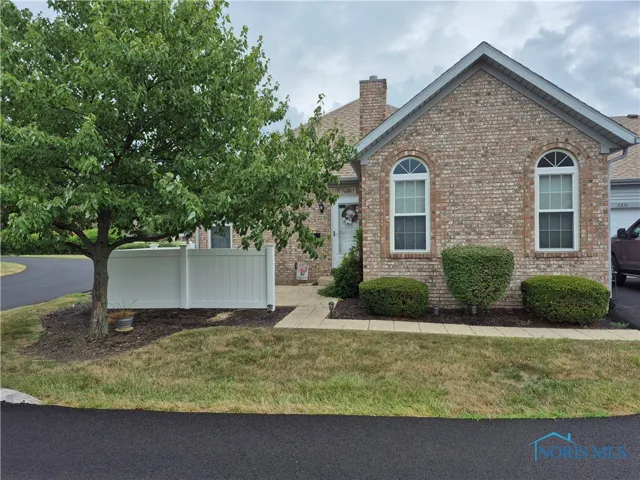 2231 Fox Run Circle, Findlay, Ohio 45840, 2 Bedrooms Bedrooms, 4 Rooms Rooms,2 BathroomsBathrooms,Residential,For Sale,Fox Run Circle,6132903