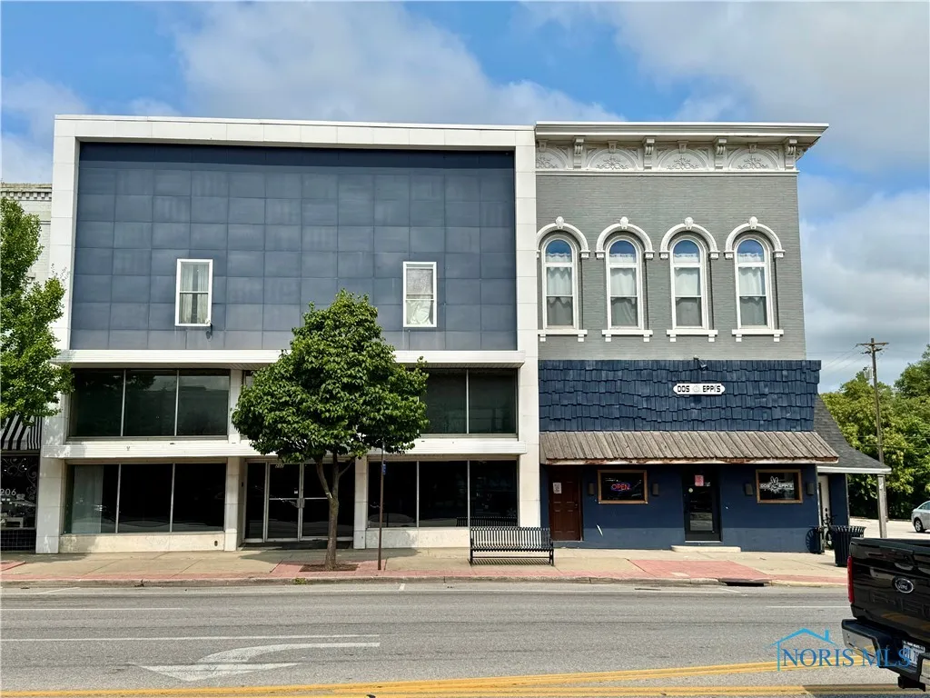 202 Clinton Street A, Defiance, Ohio 43512, ,Commercial Lease,For Rent,Clinton,6132889