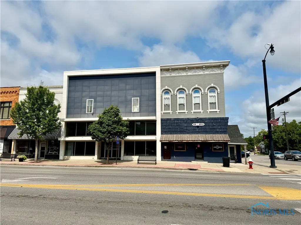 202 Clinton Street A, Defiance, Ohio 43512, ,Commercial Lease,For Rent,Clinton,6132889