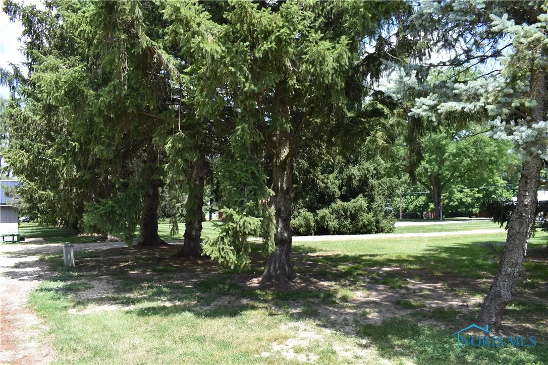 17129 N River Road, Pemberville, Ohio 43450, 3 Bedrooms Bedrooms, 6 Rooms Rooms,2 BathroomsBathrooms,Residential,For Sale,River,6132909