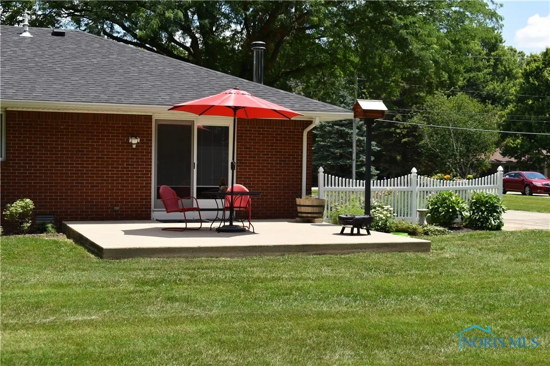 17129 N River Road, Pemberville, Ohio 43450, 3 Bedrooms Bedrooms, 6 Rooms Rooms,2 BathroomsBathrooms,Residential,For Sale,River,6132909