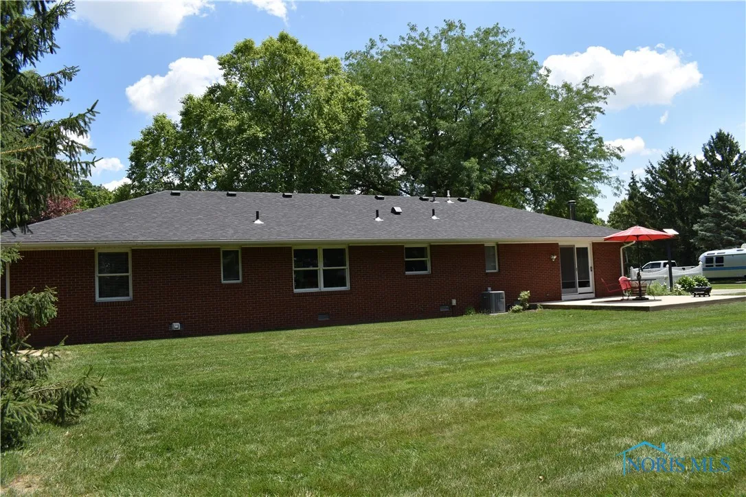 17129 N River Road, Pemberville, Ohio 43450, 3 Bedrooms Bedrooms, 6 Rooms Rooms,2 BathroomsBathrooms,Residential,For Sale,River,6132909