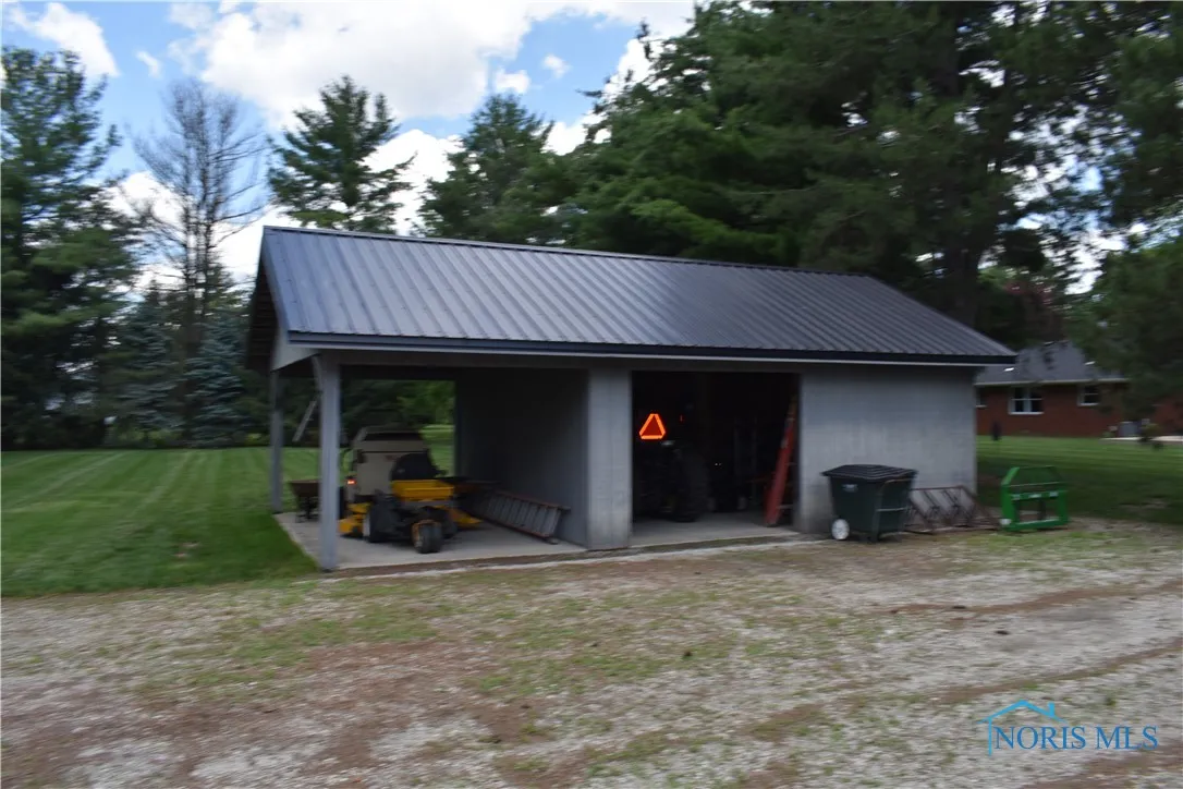 17129 N River Road, Pemberville, Ohio 43450, 3 Bedrooms Bedrooms, 6 Rooms Rooms,2 BathroomsBathrooms,Residential,For Sale,River,6132909