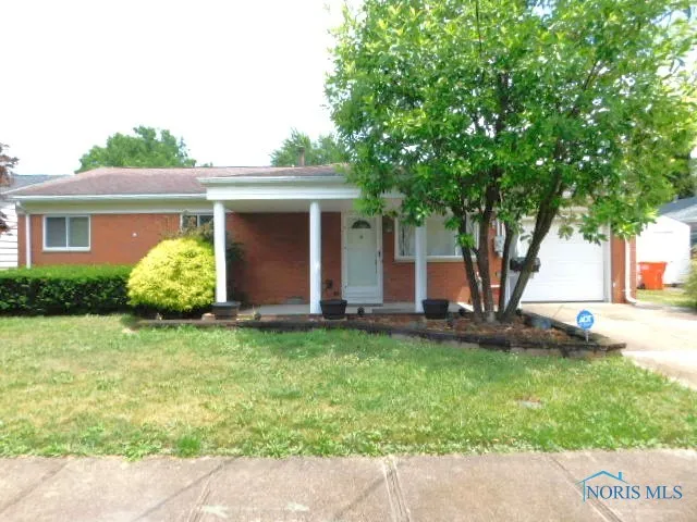 1209 Bolton Street, Findlay, Ohio 45840, 4 Bedrooms Bedrooms, 9 Rooms Rooms,3 BathroomsBathrooms,Residential,For Sale,Bolton,6132930