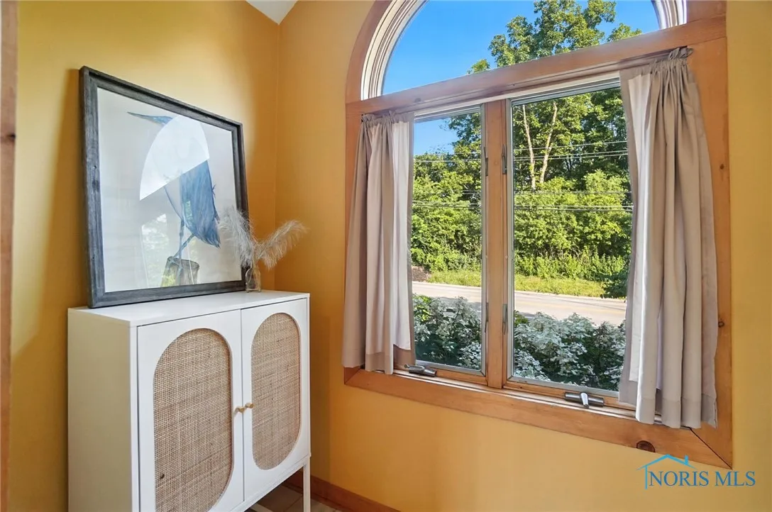 5685 N River Road, Waterville, Ohio 43566, 3 Bedrooms Bedrooms, 8 Rooms Rooms,2 BathroomsBathrooms,Residential,For Sale,River,6132614