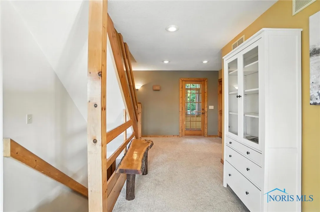 5685 N River Road, Waterville, Ohio 43566, 3 Bedrooms Bedrooms, 8 Rooms Rooms,2 BathroomsBathrooms,Residential,For Sale,River,6132614