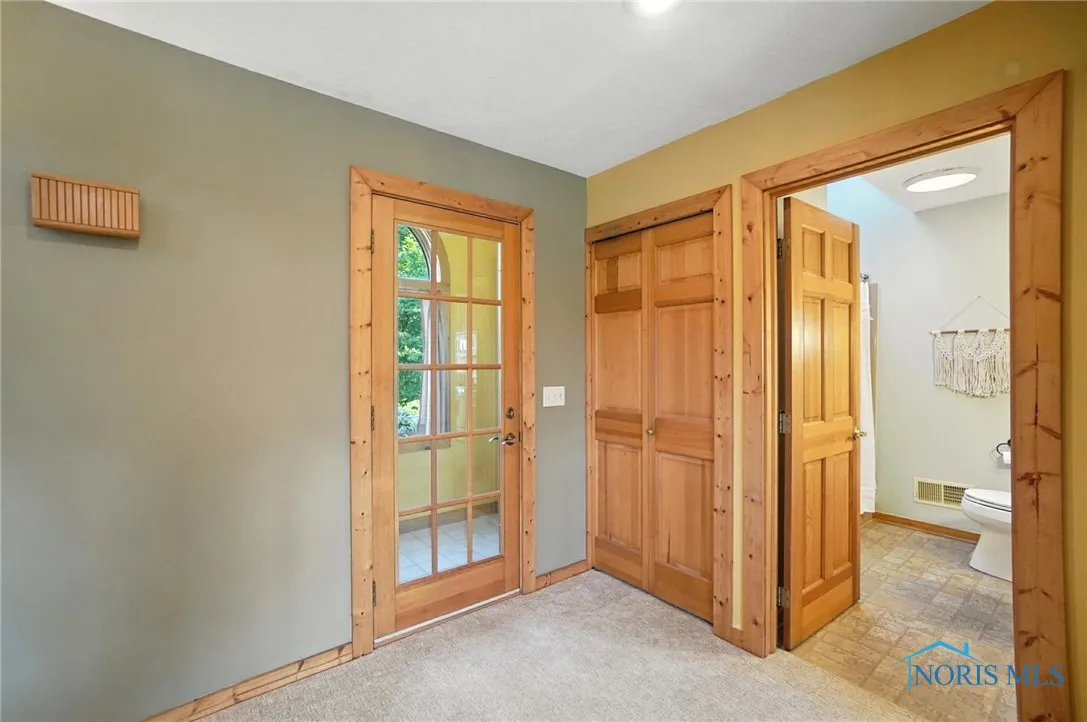 5685 N River Road, Waterville, Ohio 43566, 3 Bedrooms Bedrooms, 8 Rooms Rooms,2 BathroomsBathrooms,Residential,For Sale,River,6132614