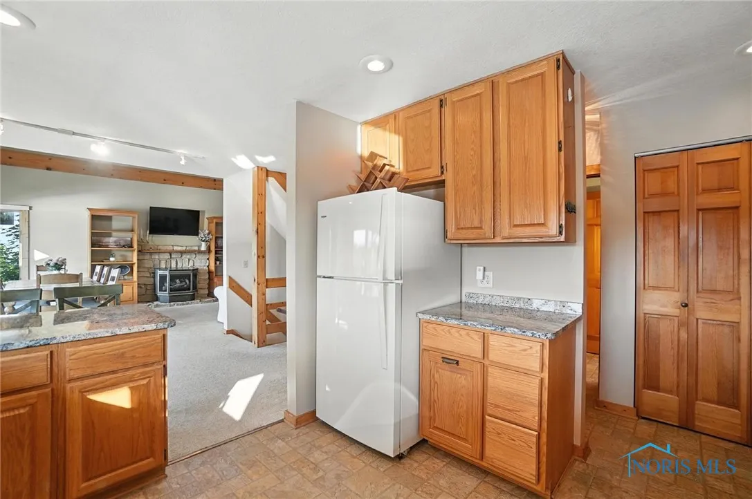 5685 N River Road, Waterville, Ohio 43566, 3 Bedrooms Bedrooms, 8 Rooms Rooms,2 BathroomsBathrooms,Residential,For Sale,River,6132614