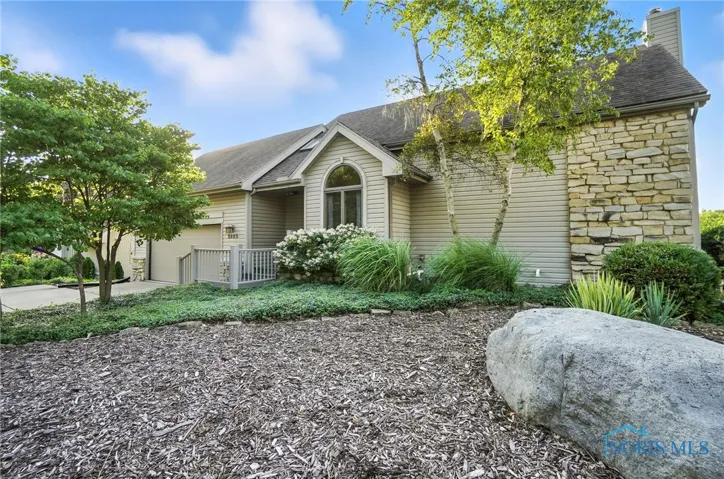 5685 N River Road, Waterville, Ohio 43566, 3 Bedrooms Bedrooms, 8 Rooms Rooms,2 BathroomsBathrooms,Residential,For Sale,River,6132614