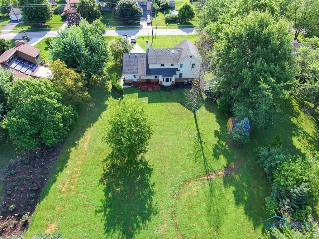 28741 White Road, Perrysburg, Ohio 43551, 5 Bedrooms Bedrooms, 10 Rooms Rooms,3 BathroomsBathrooms,Residential,For Sale,White,6132990