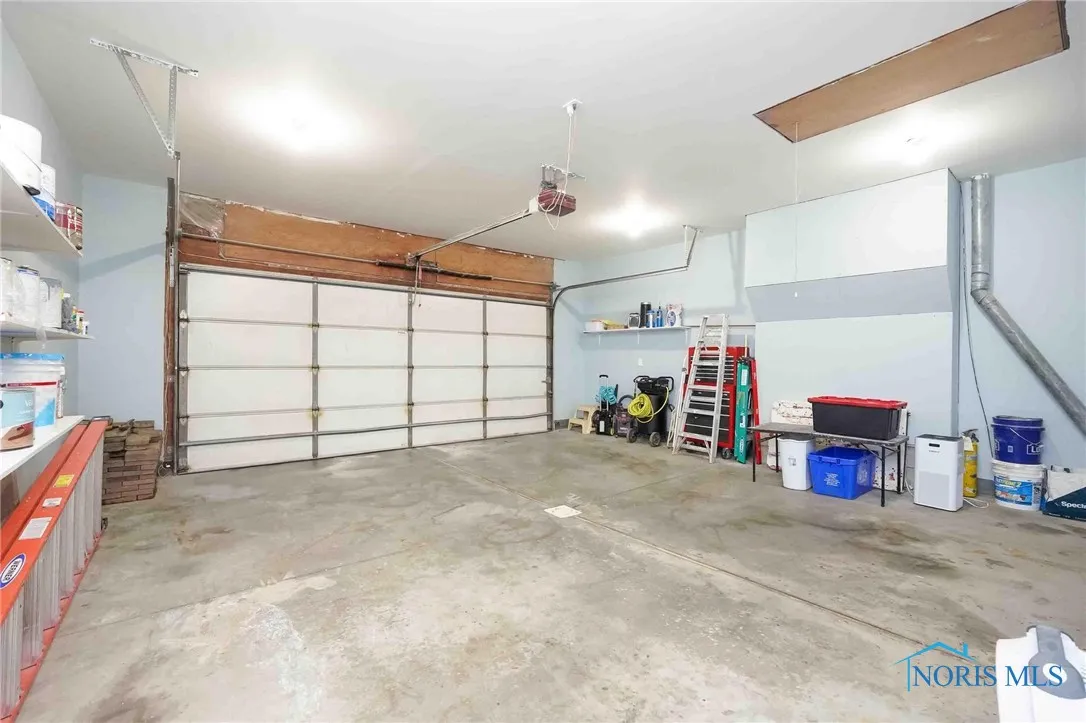 28741 White Road, Perrysburg, Ohio 43551, 5 Bedrooms Bedrooms, 10 Rooms Rooms,3 BathroomsBathrooms,Residential,For Sale,White,6132990