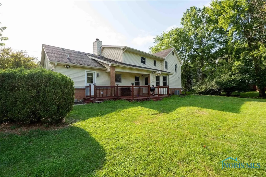 28741 White Road, Perrysburg, Ohio 43551, 5 Bedrooms Bedrooms, 10 Rooms Rooms,3 BathroomsBathrooms,Residential,For Sale,White,6132990