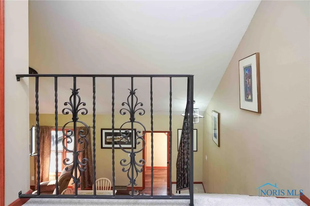 28741 White Road, Perrysburg, Ohio 43551, 5 Bedrooms Bedrooms, 10 Rooms Rooms,3 BathroomsBathrooms,Residential,For Sale,White,6132990