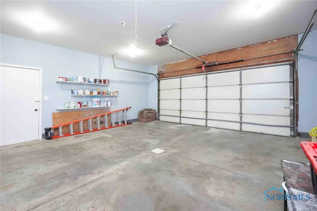 28741 White Road, Perrysburg, Ohio 43551, 5 Bedrooms Bedrooms, 10 Rooms Rooms,3 BathroomsBathrooms,Residential,For Sale,White,6132990