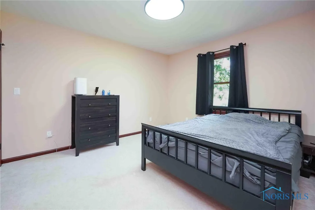 28741 White Road, Perrysburg, Ohio 43551, 5 Bedrooms Bedrooms, 10 Rooms Rooms,3 BathroomsBathrooms,Residential,For Sale,White,6132990
