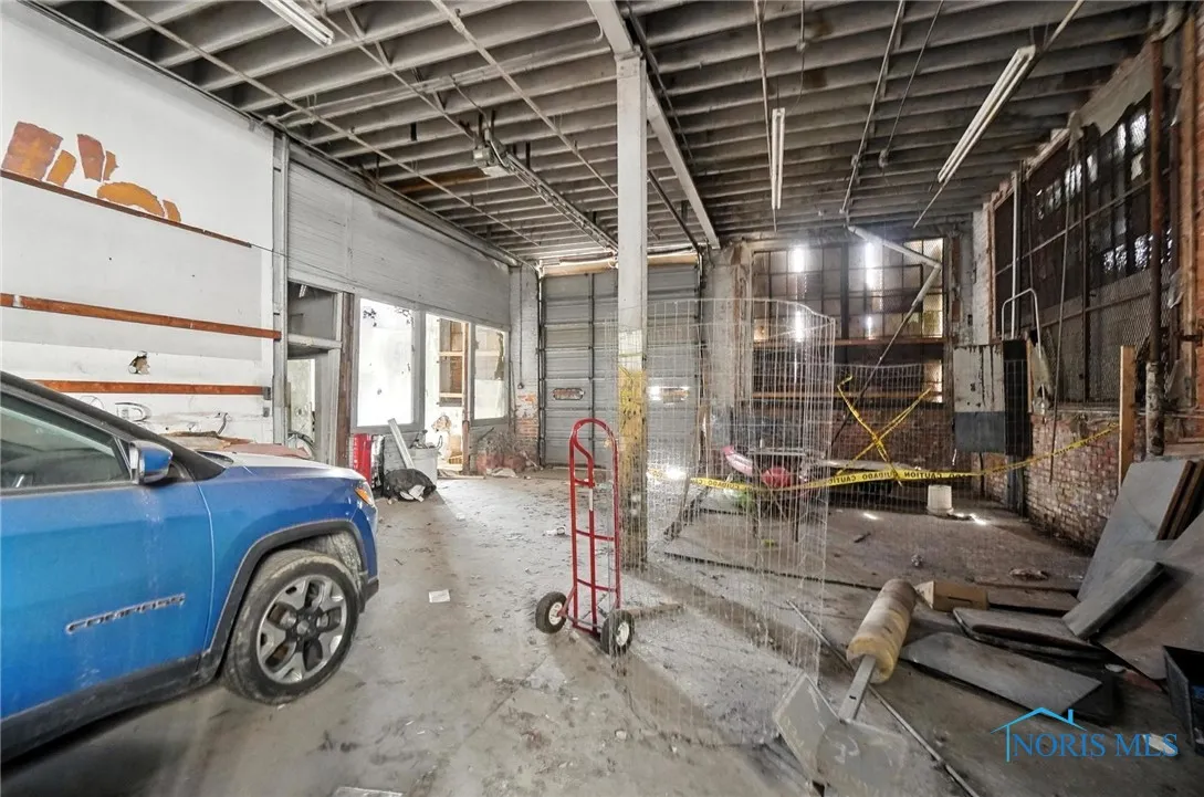 1301 Adams Street, Toledo, Ohio 43604, ,Commercial Sale,For Sale,Adams,6133064