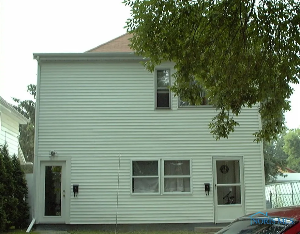 1920 Greenwood Avenue, Toledo, Ohio 43605, 3 Bedrooms Bedrooms, 5 Rooms Rooms,1 BathroomBathrooms,Residential Lease,For Rent,Greenwood,6133145