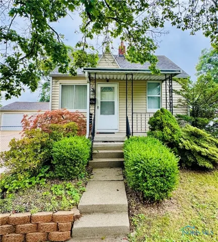5609 Camberley Drive, Toledo, Ohio 43615, 2 Bedrooms Bedrooms, 5 Rooms Rooms,1 BathroomBathrooms,Residential,For Sale,Camberley,6133325