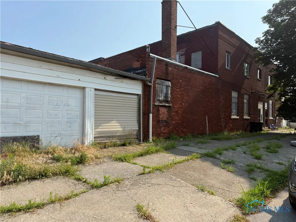 3201 Warsaw Street, Toledo, Ohio 43608, ,Commercial Sale,For Sale,Warsaw,6133360