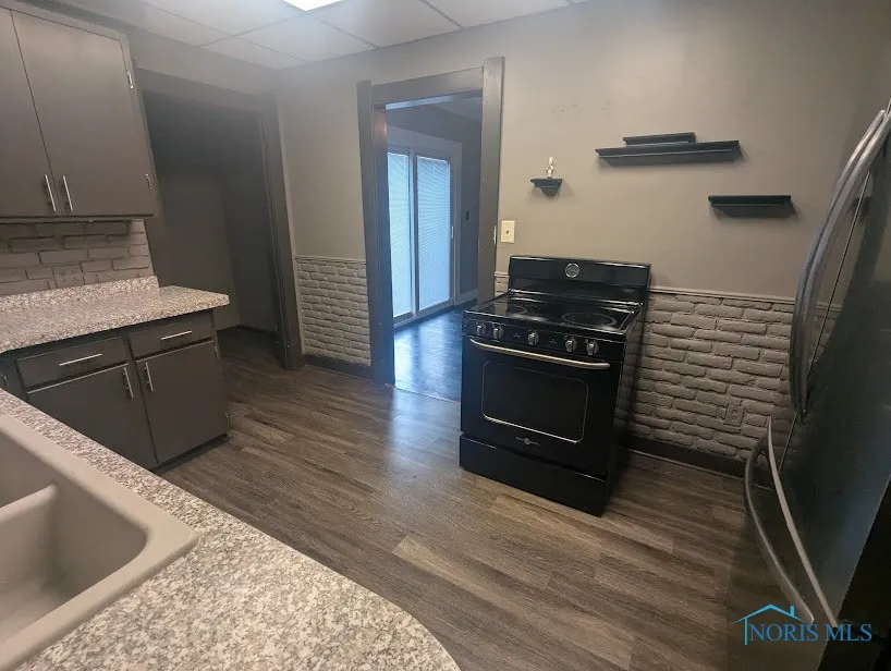3810 Revere Drive, Toledo, Ohio 43612, 3 Bedrooms Bedrooms, 6 Rooms Rooms,1 BathroomBathrooms,Residential Lease,For Rent,Revere,6133329