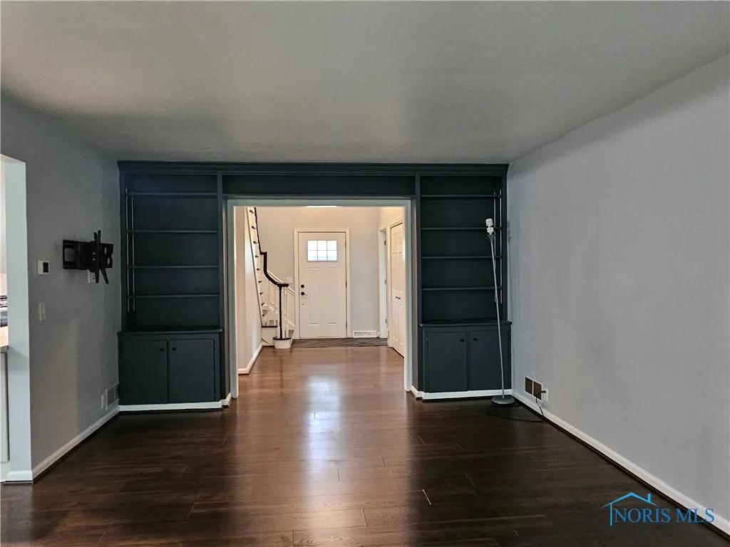 328 Northwood Drive, Defiance, Ohio 43512, 4 Bedrooms Bedrooms, 9 Rooms Rooms,2 BathroomsBathrooms,Residential,For Sale,Northwood,6133482