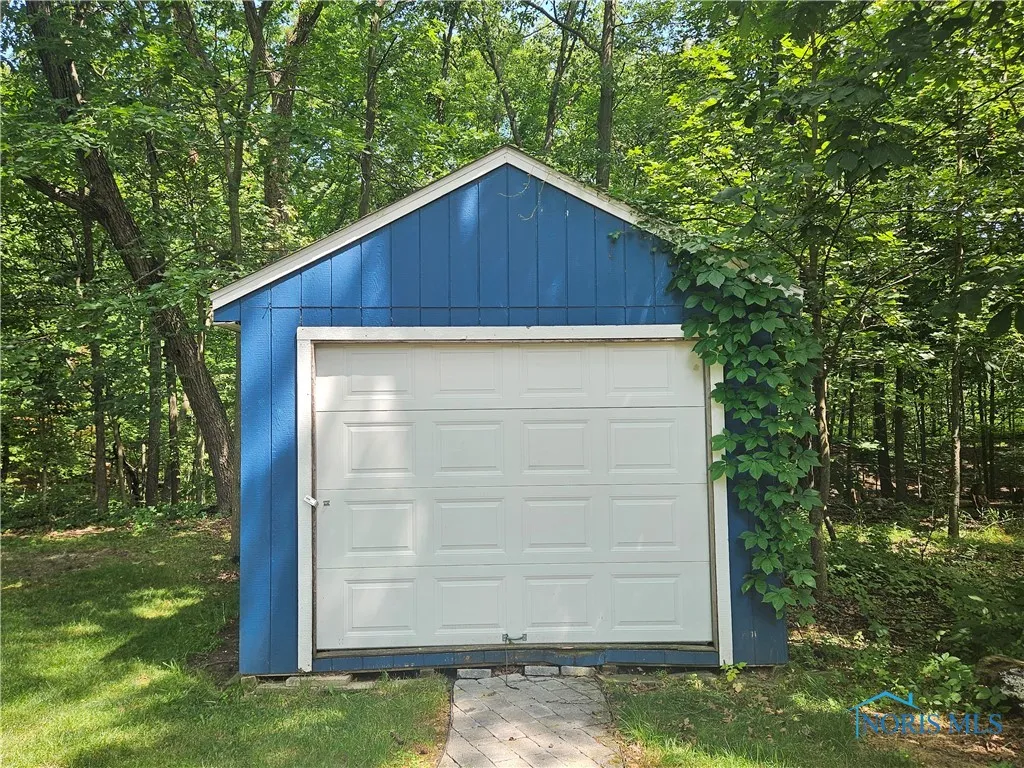328 Northwood Drive, Defiance, Ohio 43512, 4 Bedrooms Bedrooms, 9 Rooms Rooms,2 BathroomsBathrooms,Residential,For Sale,Northwood,6133482