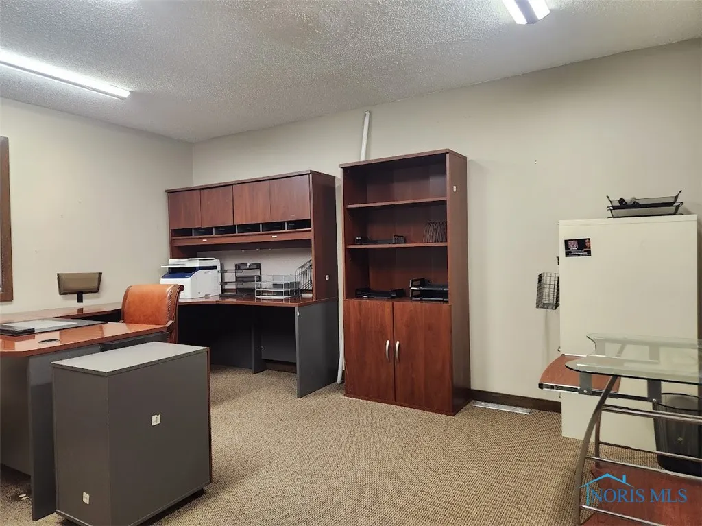 46 Hillwyck Drive, Toledo, Ohio 43615, ,Commercial Lease,For Rent,Hillwyck,6133439