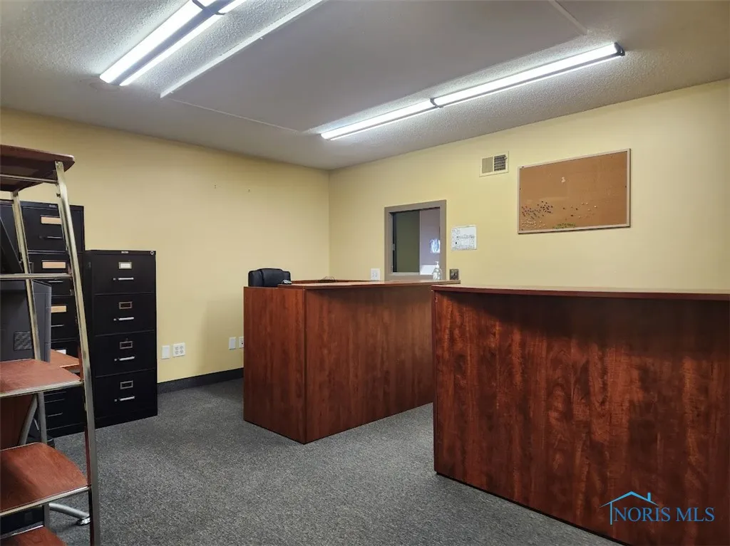 46 Hillwyck Drive, Toledo, Ohio 43615, ,Commercial Lease,For Rent,Hillwyck,6133439