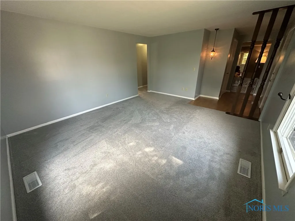 1624 Woodhurst Drive, Defiance, Ohio 43512, 3 Bedrooms Bedrooms, 9 Rooms Rooms,2 BathroomsBathrooms,Residential,For Sale,Woodhurst,6133529